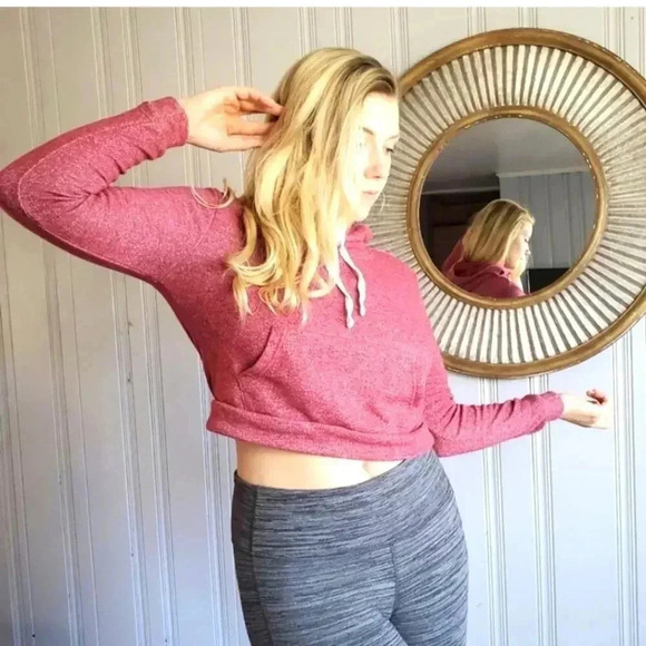 Forever 21 Burgundy Cropped Hooded Sweatshirt - Medium - Picture 1 of 9